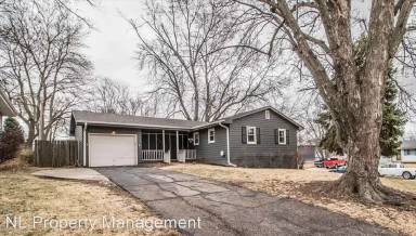 Main picture of 3123 S 137th St