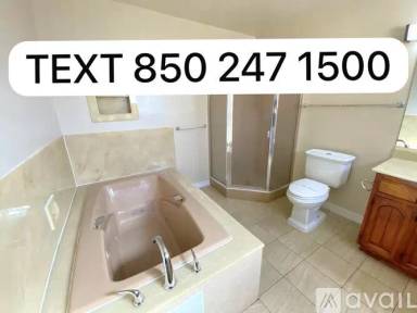 Main picture of 200 E 185th St