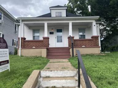 Main picture of 1518 Tazewell Ave SE