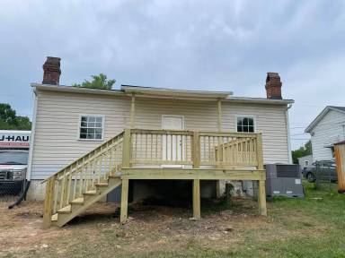 Main picture of 17 Laurel Ave