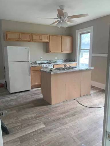 Main picture of 618 Park Ave