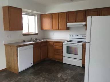 Main picture of 2923 E Jackson Ave