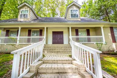 Main picture of 2509 Vista Dr SE