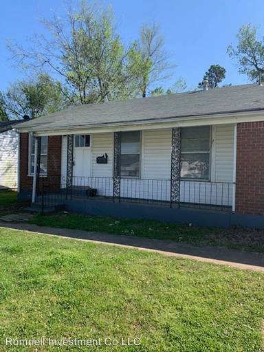 Main picture of 308 E Rose Dr