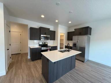 Main picture of 5691 S Weehawken Ln