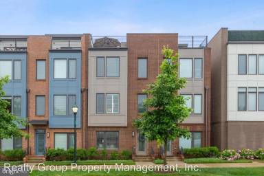 Main picture of 16588 Crabbs Branch Way