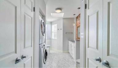 Main picture of 2127 E Fairmount Ave