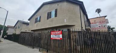 Main picture of 519 E 61st St