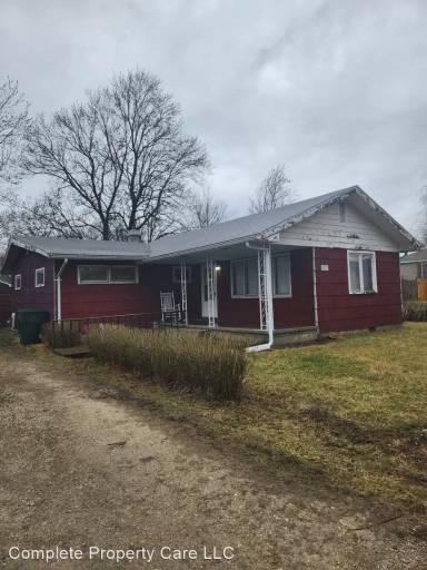Main picture of 1605 N Ault Ave