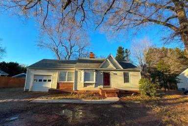 Main picture of 4931 Shattalon Dr