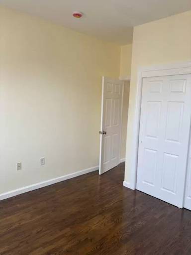 Main picture of 42 Hawkins St