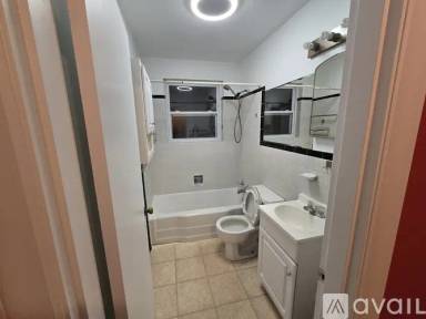 Main picture of 932 3rd Avenue Pl NW
