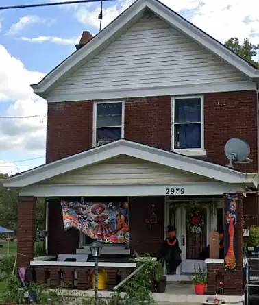 Main picture of 2979 Madison Ave