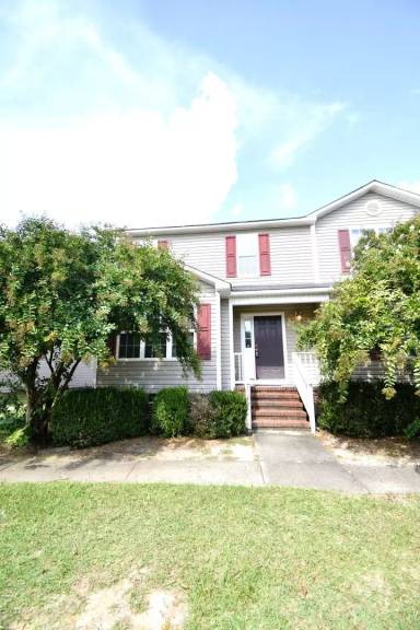 Main picture of 417 Sheila St