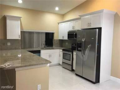 Main picture of 9555 NW 25th Ct