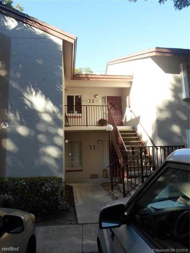 Main picture of 9411 SW 138th Pl