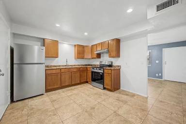 Main picture of 3201 N 36th St Apartments