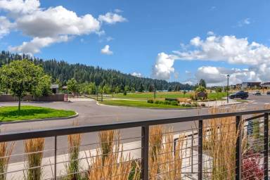 Main picture of 2426 N Atlas Rd