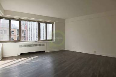Main picture of 1350-60 Lake Shore Drive Apartments