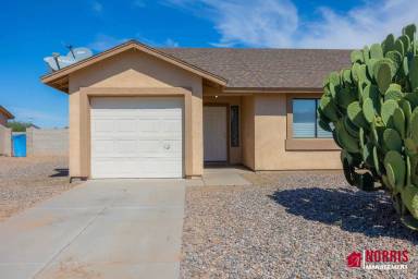 Main picture of Perfect Duplex in Arizona City