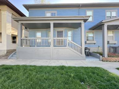 Main picture of 302 E Walnut St
