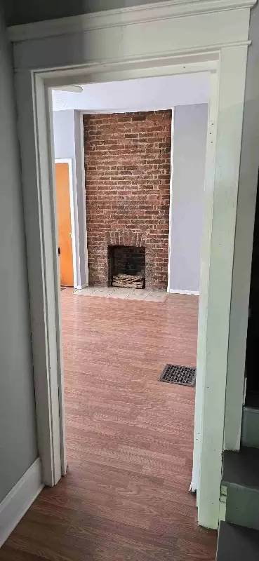 Main picture of 1127 Garfield Ave