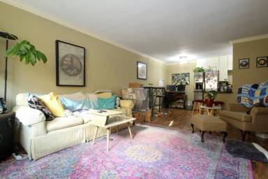 Main picture of 3120 Hennepin Ave