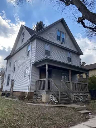 Main picture of 63 Montrose St