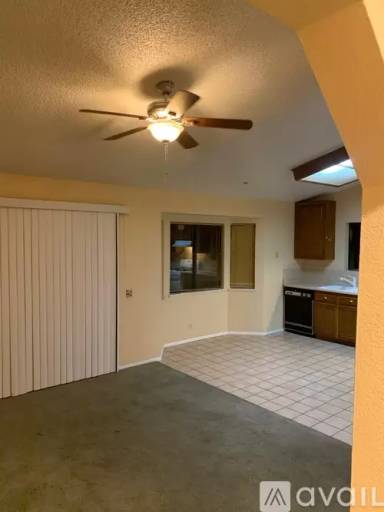 Main picture of 44000 Ruthron Ave
