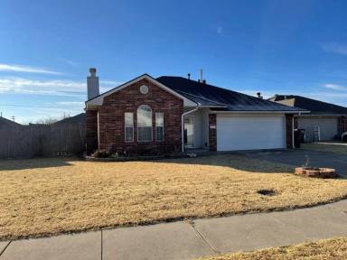 Main picture of 806 Saint George Cir