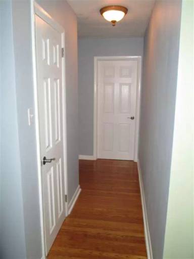 Main picture of 406 W Jefferson St