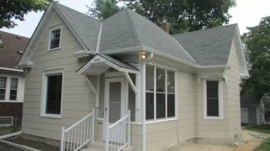Main picture of 2942 Bryant Ave N