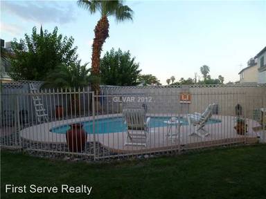 Main picture of 6420 Hummingbird Ln