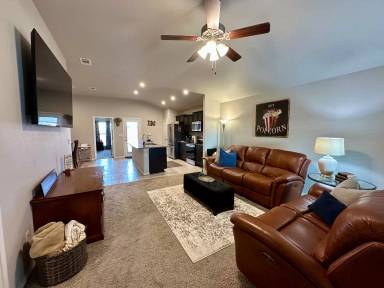 Main picture of 3704 Prentiss Ave