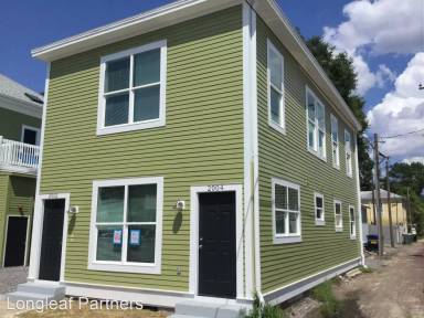 Main picture of 321 W 36th St