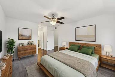 Main picture of 1040 N Capitol Ave