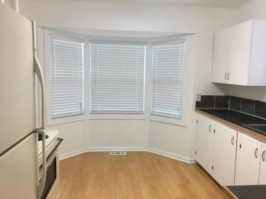 Main picture of 1302 SE Fullerton St