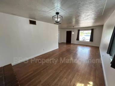 Main picture of 456 N Horne