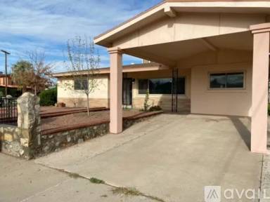 Main picture of 8101 Violet Way