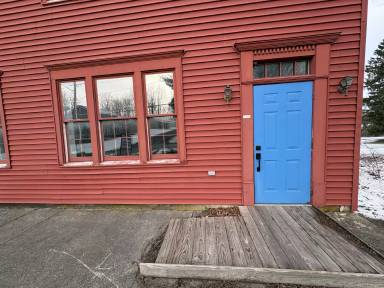 Main picture of 407 Fuller Rd