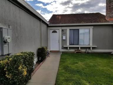 Main picture of 1513 Ebro Cir