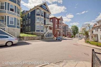 Main picture of 180 Hillside St