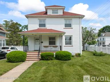 Main picture of 42 Chestnut St