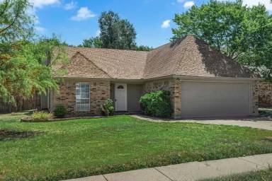 Main picture of 1708 Woodhollow Dr