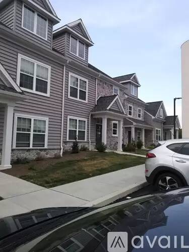 Main picture of 278 Oakridge Dr