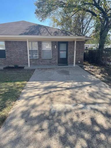 Main picture of 3536 S Littlejohn Ave