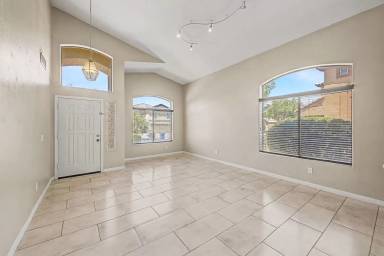 Main picture of 4809 W Valencia Dr
