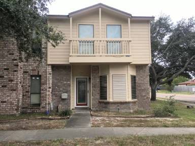 Main picture of 2924 Saint Joseph St