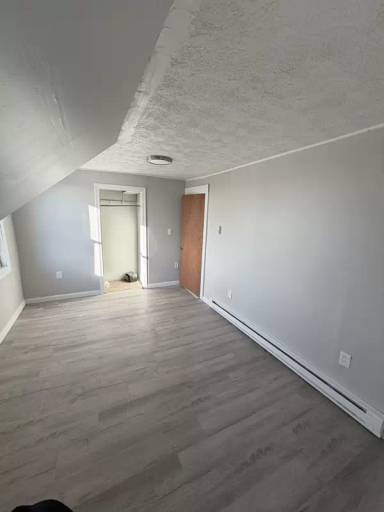 Main picture of 19 Russell St