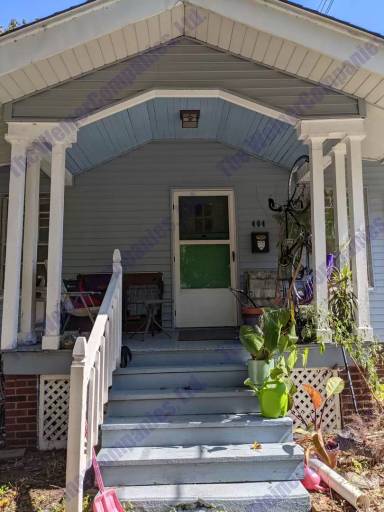 Main picture of 404 S Birch St